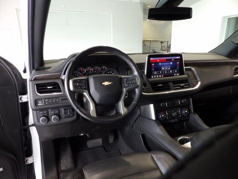 Used 2021 Chevrolet Tahoe LT w/ LT Signature Package AWD/4WD image 17