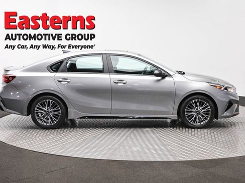Used 2022 Kia Forte GT-Line w/ GT-Line Premium Package image 4