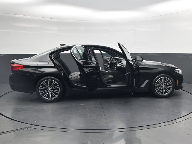Used 2018 BMW 530i xDrive AWD/4WD image 37