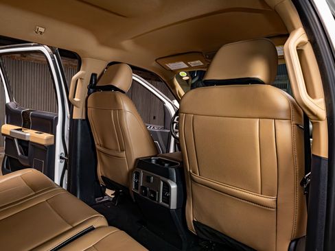 Used 2022 Ford F450 Lariat w/ FX4 Off-Road Package image 26