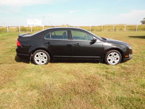 Used 2010 Ford Fusion SE image 11