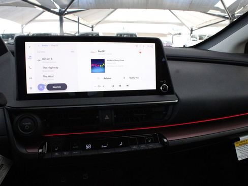 New 2026 Toyota Prius Plug-In Hybrid FWD image 39