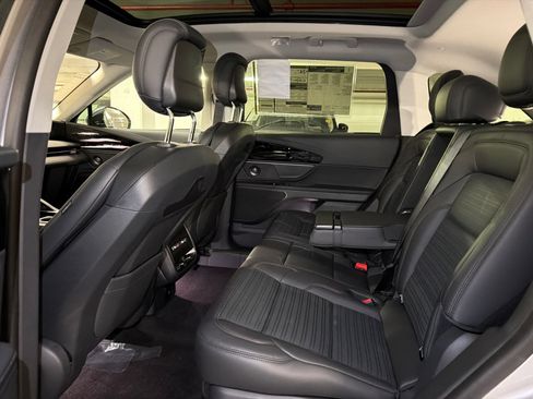 New 2026 Lincoln Nautilus Reserve AWD/4WD image 21