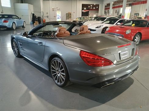 Used 2017 Mercedes-Benz SL 450 image 3