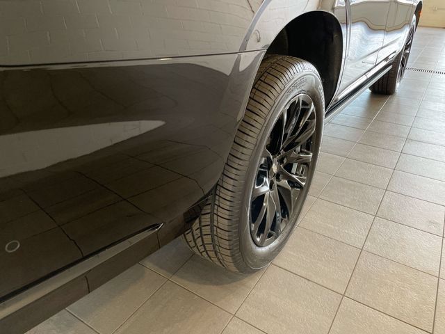 Certified 2023 Cadillac Escalade Sport Platinum w/ LPO, ONYX Package AWD/4WD image 11
