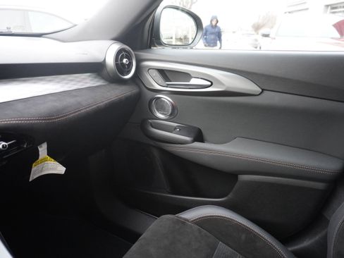 New 2025 Alfa Romeo Tonale image 26