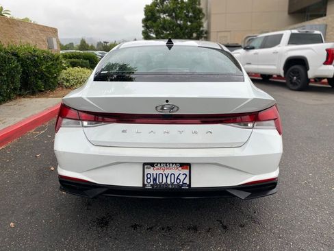 Used 2021 Hyundai Elantra SEL FWD image 8