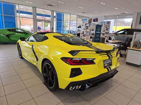 Used 2021 Chevrolet Corvette Stingray Preferred Cpe w/ Z51 Performance Package RWD image 7