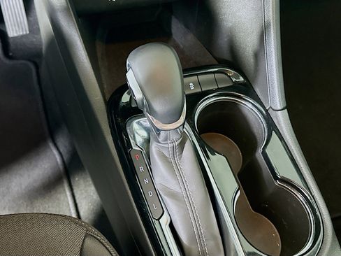 Used 2025 Buick Encore GX Preferred image 25