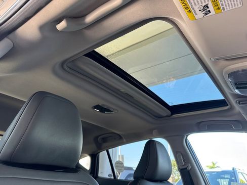 Certified 2025 Subaru Crosstrek 2.5i Limited w/ Crosstrek Mirror Package image 20