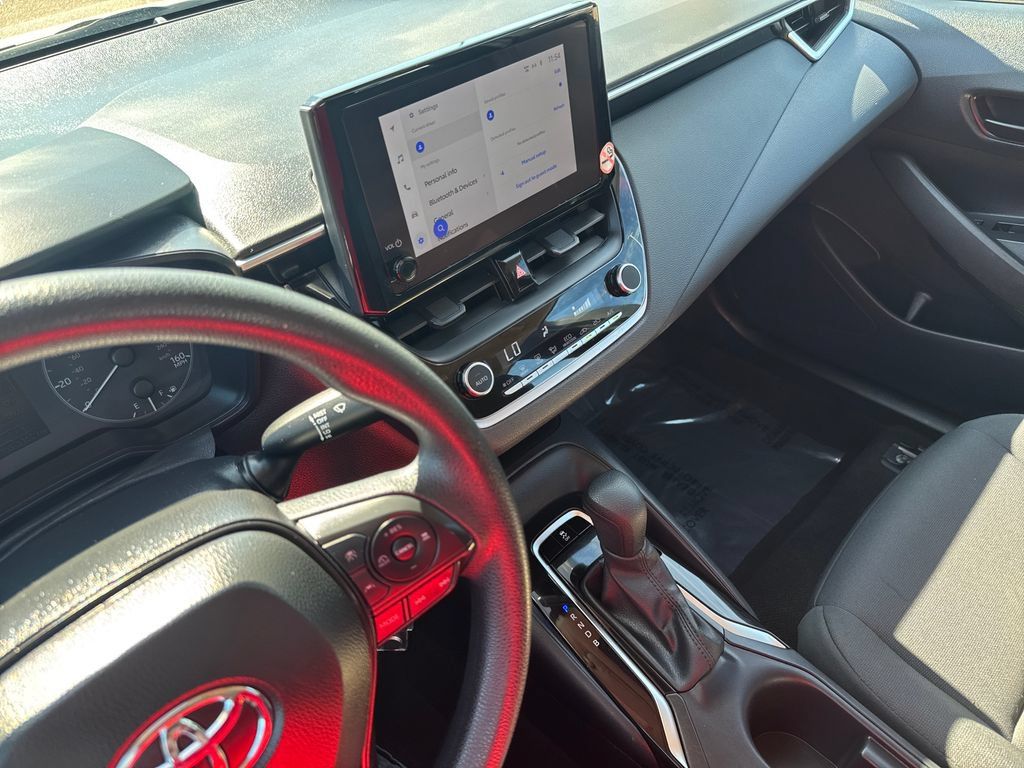 Used 2024 Toyota Corolla LE FWD image 21