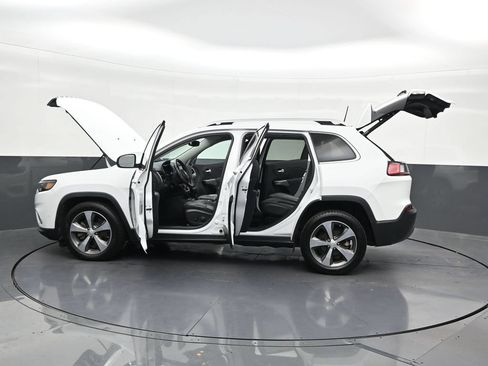 Used 2019 Jeep Cherokee Limited w/ Luxury Group FWD image 33