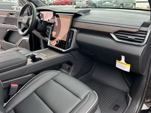 New 2026 GMC Acadia Denali image 51