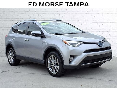Used 2017 Toyota RAV4 Limited image 5
