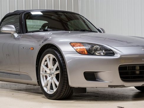 Used 2000 Honda S2000 image 24