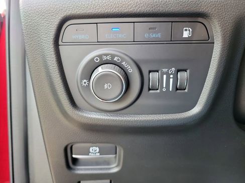 Used 2023 Jeep Grand Cherokee 4WD 4xe w/ Luxury Tech Group II image 23