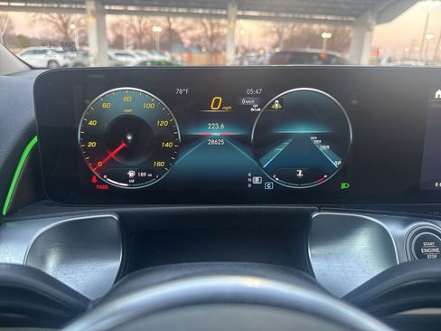 Used 2023 Mercedes-Benz GLB 250 image 16