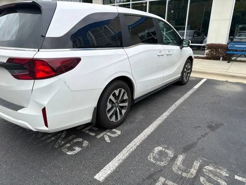 Used 2026 Honda Odyssey EX-L image 6
