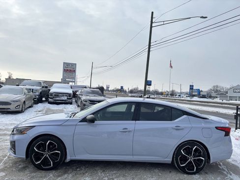 Used 2023 Nissan Altima 2.5 SR image 6