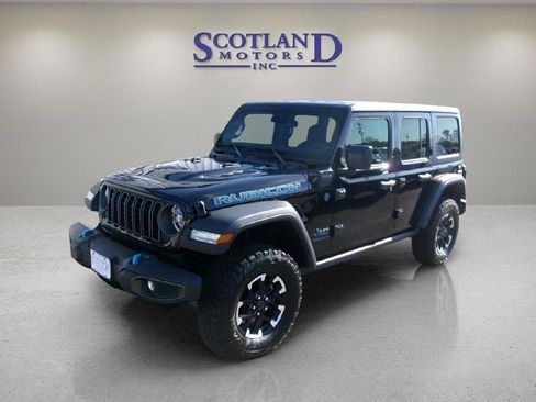 Used 2025 Jeep Wrangler Unlimited Rubicon 4xe w/ Safety Group AWD/4WD image 2