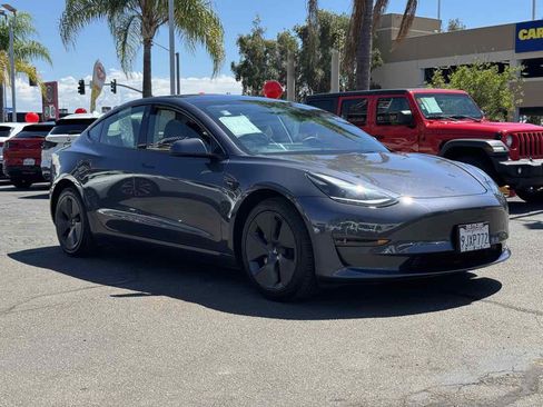 Used 2023 Tesla Model 3 Standard Range RWD image 5