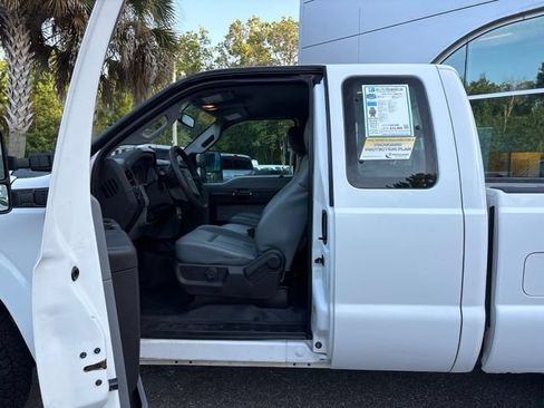 Used 2016 Ford F250 XL w/ Power Equipment Group AWD/4WD image 10
