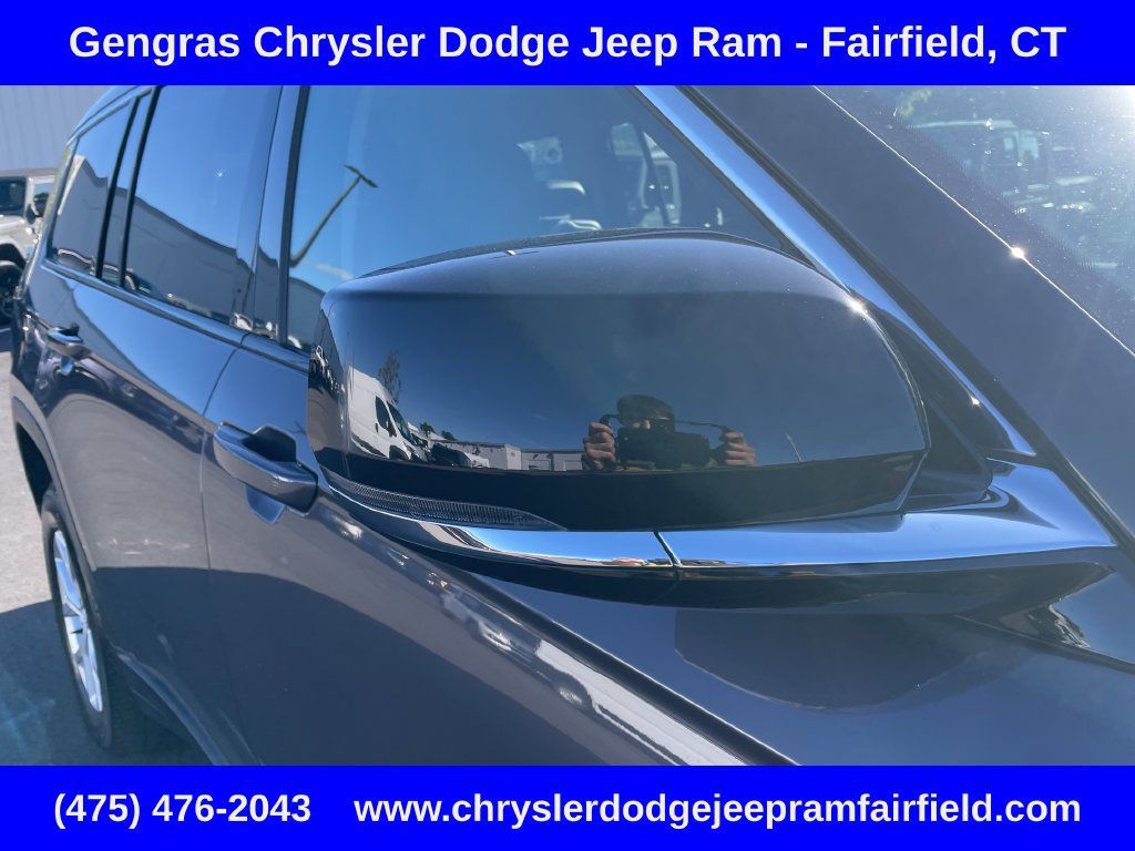 Used 2023 Jeep Grand Cherokee L Limited w/ Luxury Tech Group II AWD/4WD image 14