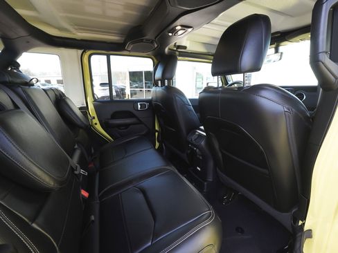 Used 2023 Jeep Wrangler Unlimited Sahara w/ Cold Weather Group image 37