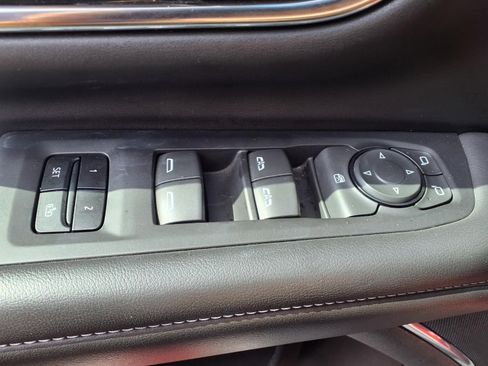 Used 2024 Chevrolet Tahoe LT image 11