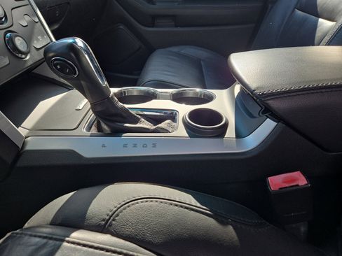 Used 2015 Ford Explorer XLT w/ Equipment Group 202B image 21