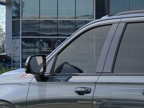 New 2026 Chevrolet Suburban Z71 w/ Comfort Package image 12
