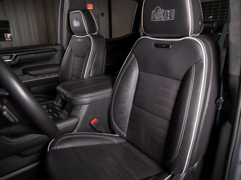 Used 2023 GMC Sierra 1500 AT4X w/ AT4X AEV Edition AWD/4WD image 5