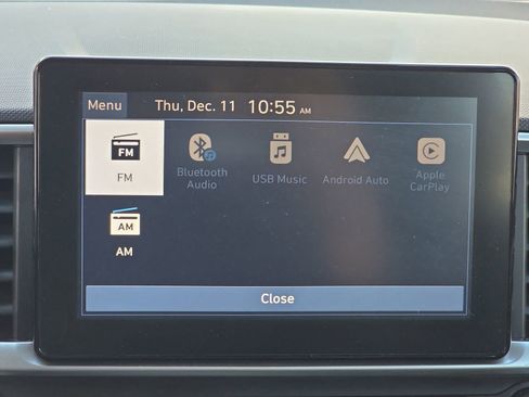 Used 2024 Hyundai Venue SE image 27