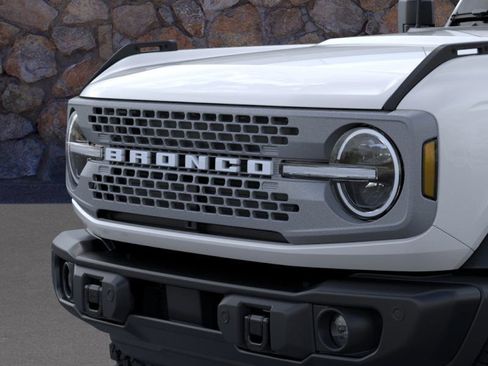 New 2025 Ford Bronco Badlands image 19