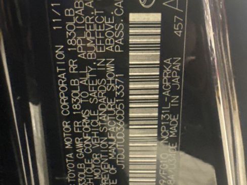 Used 2012 Toyota Yaris L FWD image 6