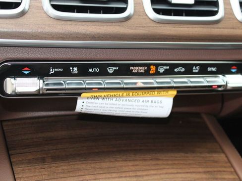 New 2026 Mercedes-Benz GLE 450 4MATIC Coupe image 17