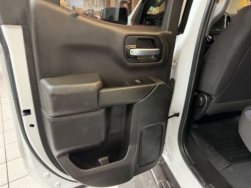 Used 2019 Chevrolet Silverado 1500 Custom w/ Custom Value Package image 20