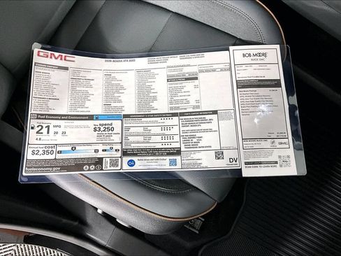 New 2026 GMC Acadia AT4 w/ LPO, All-Weather Package AWD/4WD image 14