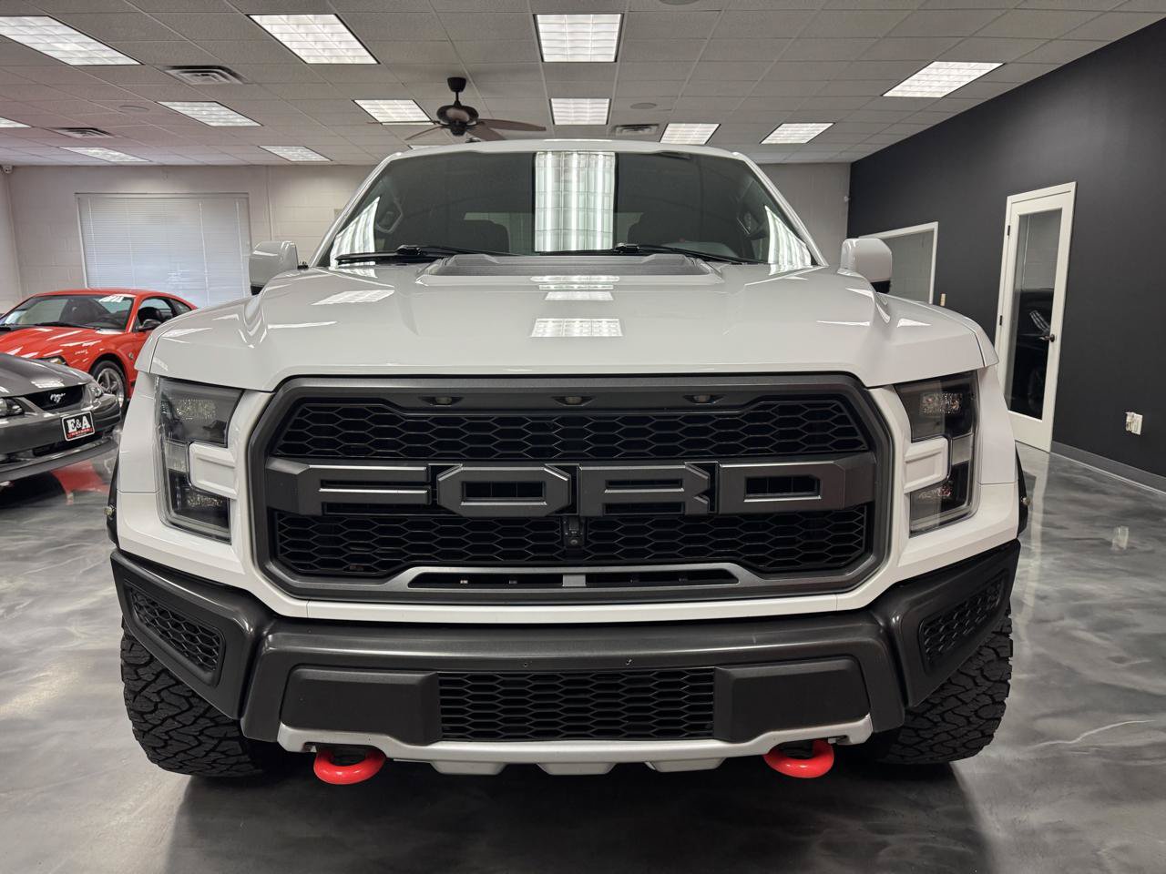 Used 2017 Ford F150 Raptor w/ Equipment Group 802A Luxury AWD/4WD image 18