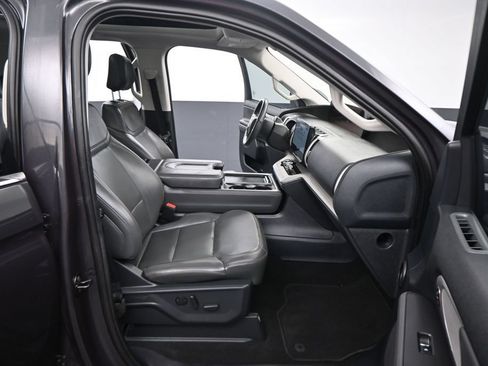 Used 2025 Ford Expedition Max Active RWD image 19