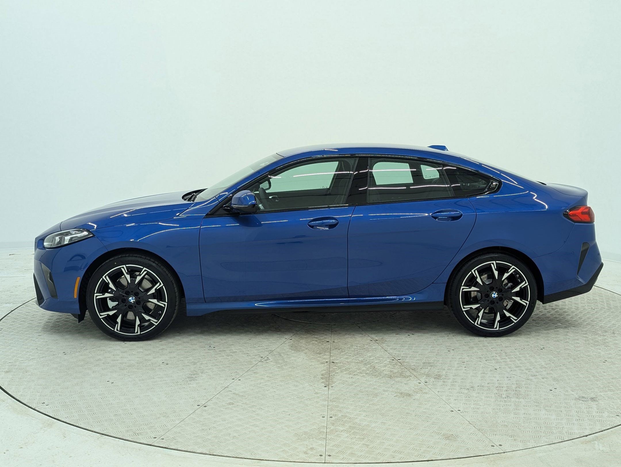 Used 2025 BMW 228i xDrive AWD/4WD image 2