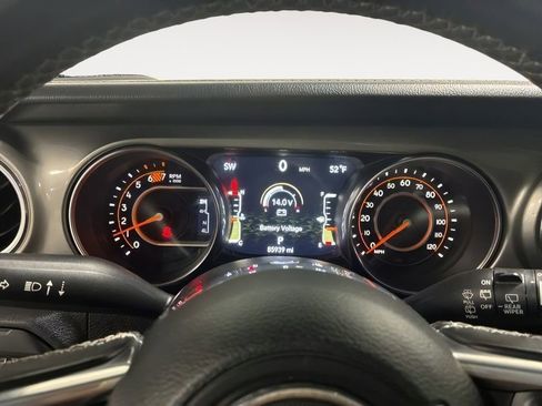Used 2021 Jeep Wrangler Unlimited Sahara AWD/4WD image 20