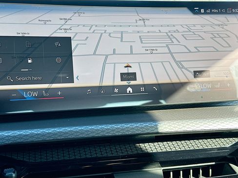 New 2026 BMW 330i Sedan image 10