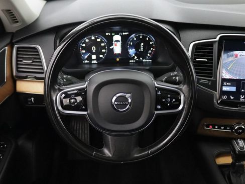 Used 2021 Volvo XC90 T6 Momentum AWD/4WD image 22