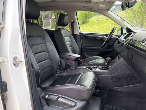 Used 2019 Volkswagen Tiguan SEL Premium AWD/4WD image 34