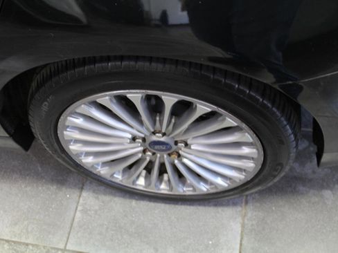 Used 2014 Ford Fusion Titanium FWD image 30
