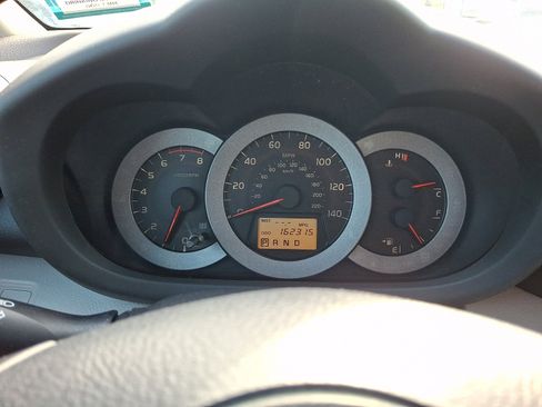 Used 2010 Toyota RAV4 Limited AWD/4WD image 20