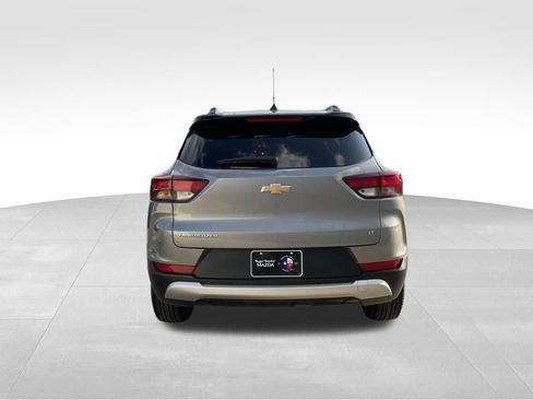 Used 2025 Chevrolet TrailBlazer LT FWD image 6