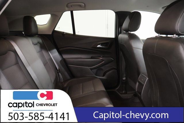 Used 2025 Chevrolet Trax LT FWD image 27