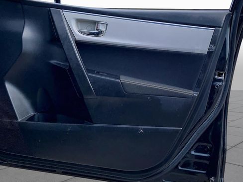 Used 2016 Toyota Corolla LE FWD image 22